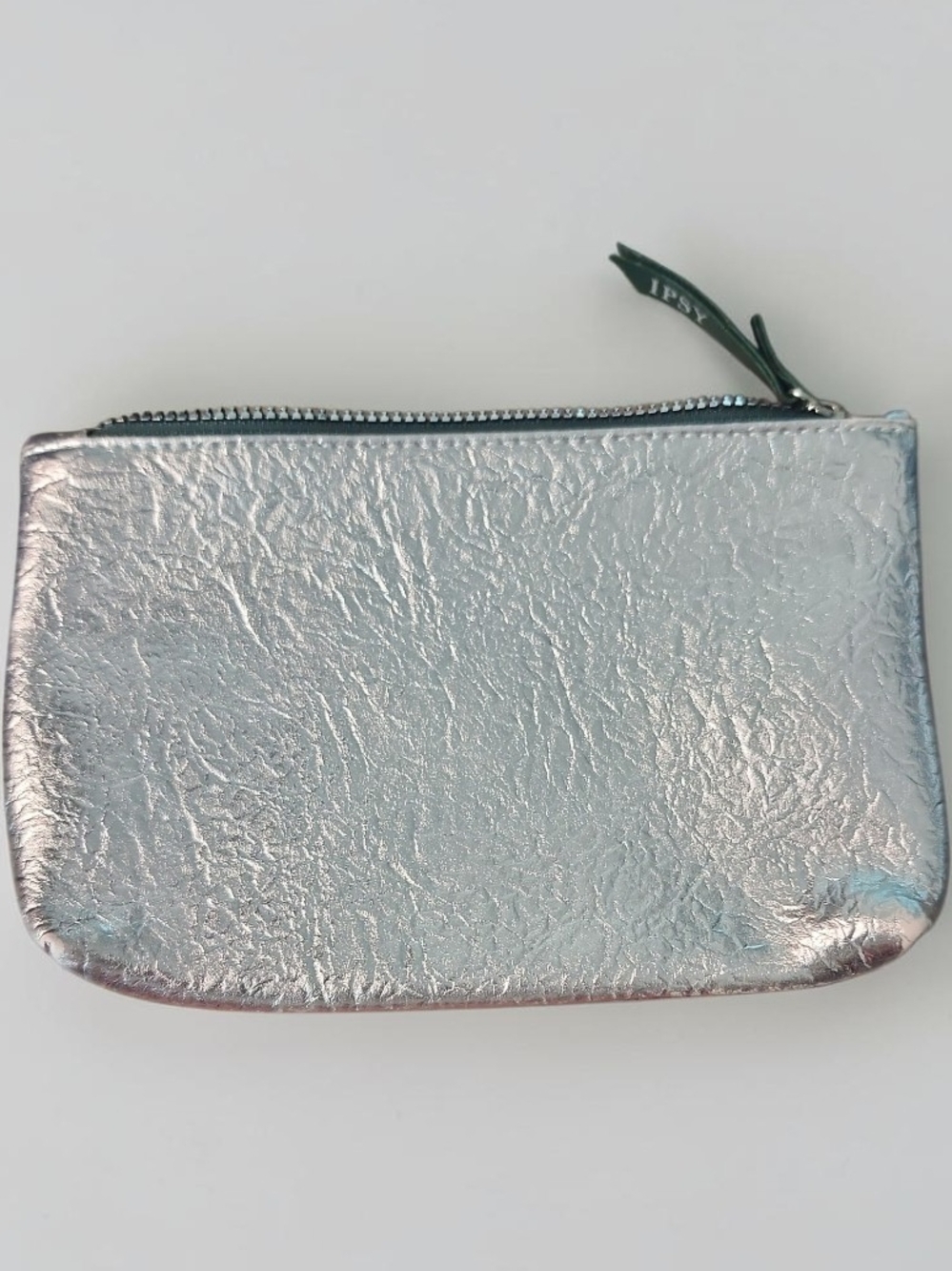 Ipsy Cosmetic Pouch w/ 2 Mystery Items